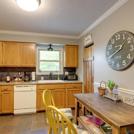 فيلا Blue Ridge Getaway With Hot Tub And Seasonal View! المظهر الخارجي الصورة