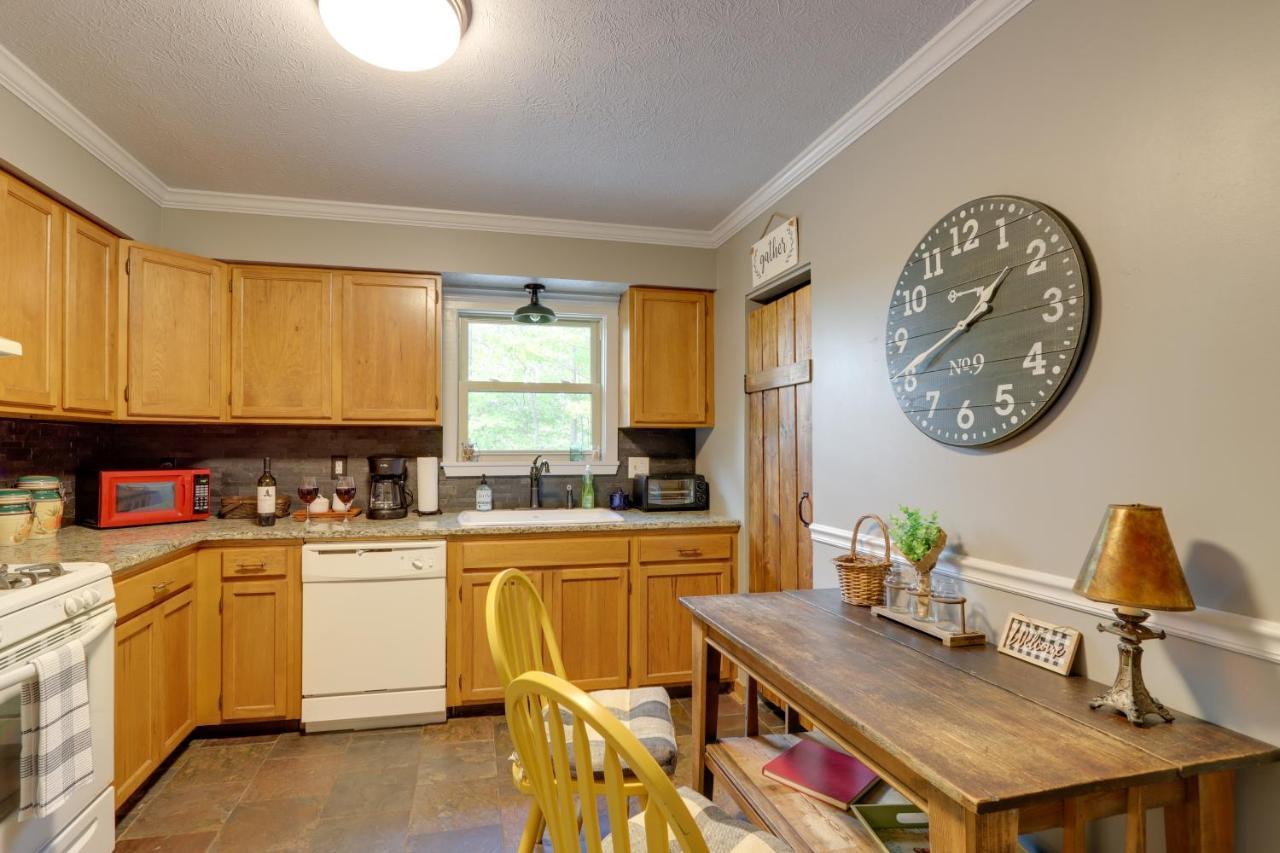 فيلا Blue Ridge Getaway With Hot Tub And Seasonal View! المظهر الخارجي الصورة