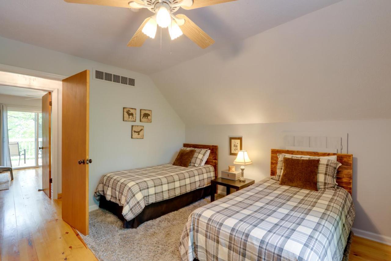 فيلا Blue Ridge Getaway With Hot Tub And Seasonal View! المظهر الخارجي الصورة